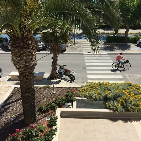 Sulmare Alojamento de Acomodação e Pequeno-almoço Alba Adriatica